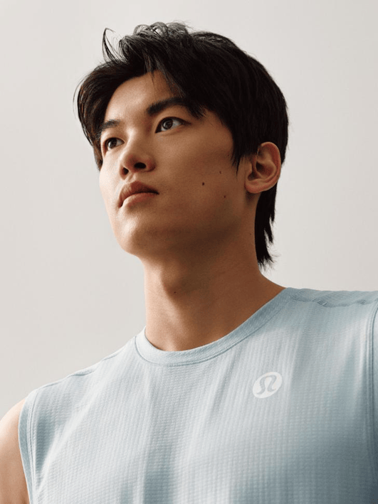 汪顺加入lululemon大使阵容，诠释专注训练的力量